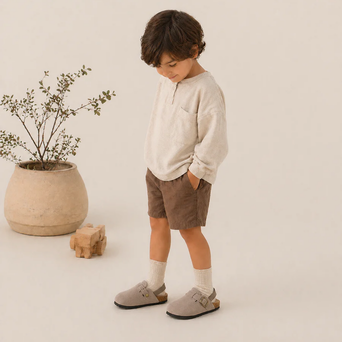 Kids Clogs by Qomfrt